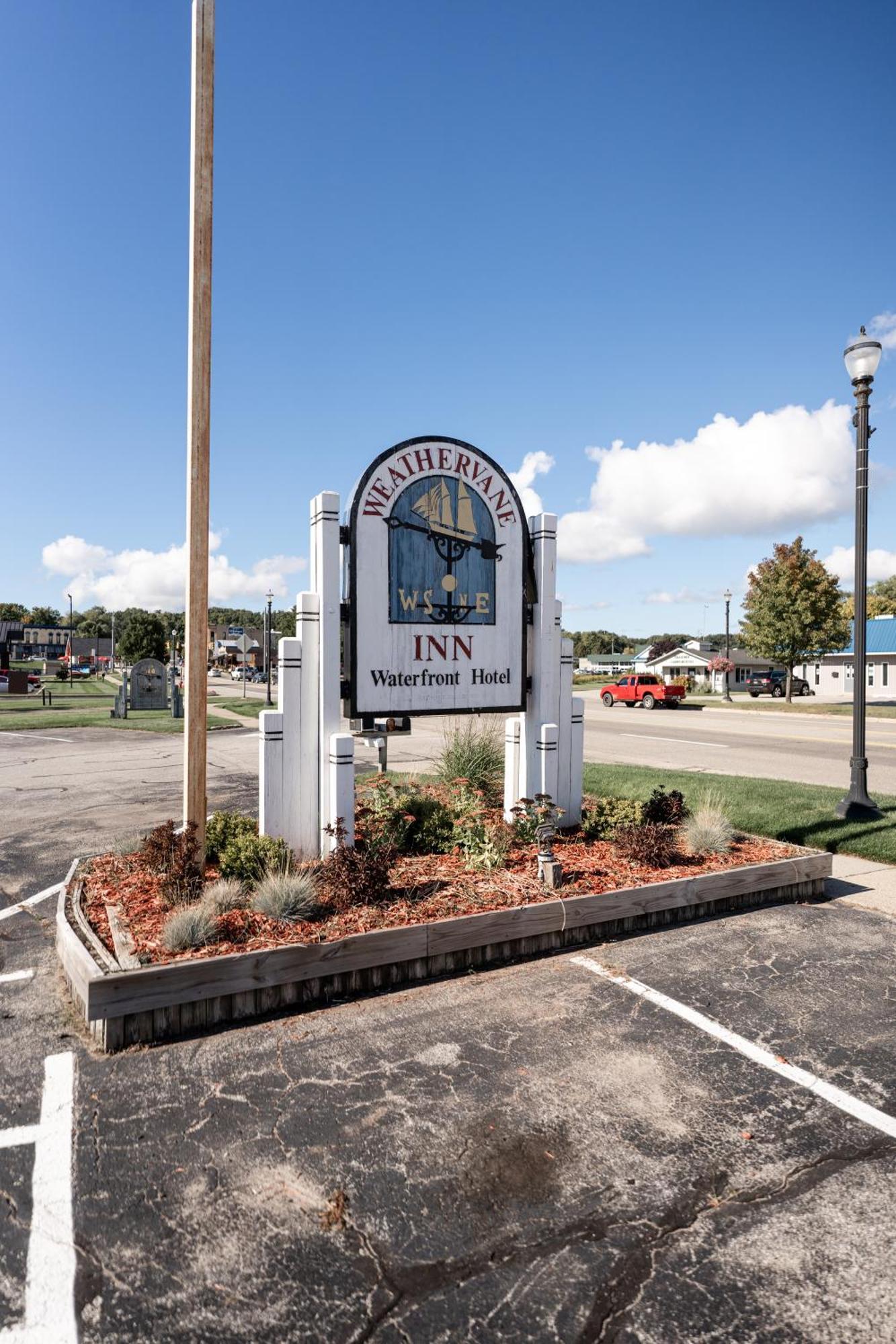 Montague Weathervane Inn מראה חיצוני תמונה